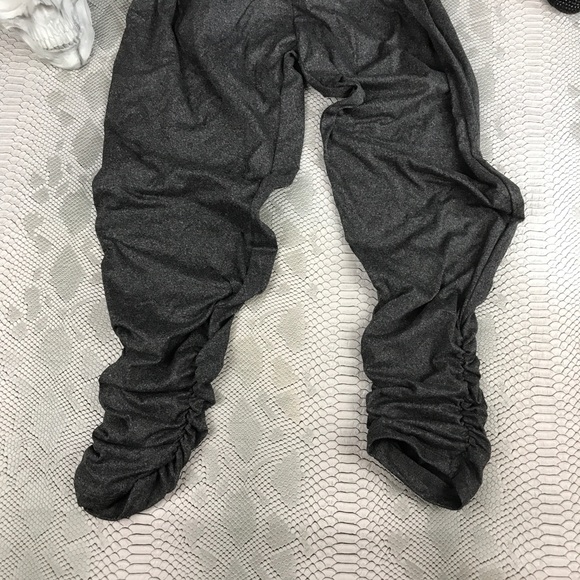 Charcoal grey strapless romper w pockets - Picture 4 of 6